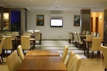 Firat Mert Hotel Çeşme 3*,